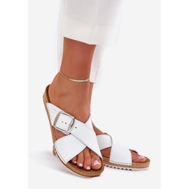 Slippers en cuir féminin avec boucle inblu vo0004gu blanc blanche 1
