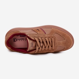 Sneakers en cuir féminin sur la plate-forme Big Star par Daniel Lopez SS2D4005 Brown brun 2