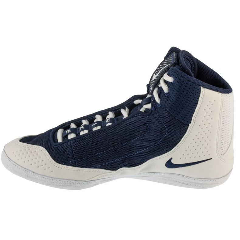 Nike inflige des chaussures HM9674-101 à 4 m 2