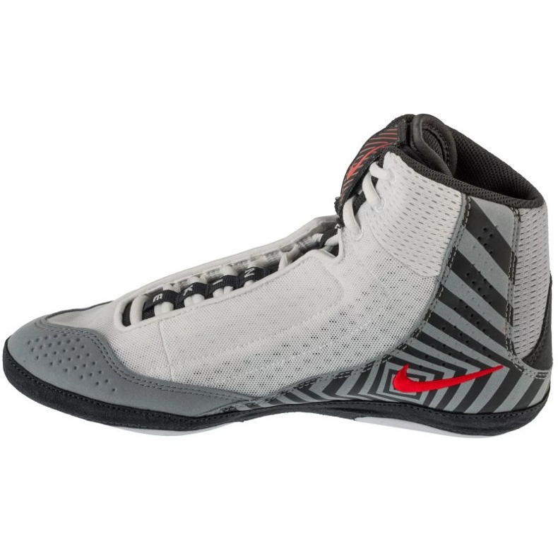 Nike inflige 4 chaussures SE M HV4207-100 2