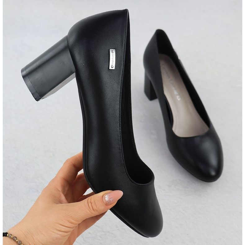 Pompes sur le post Black Sergio Leone PB178 le noir 1