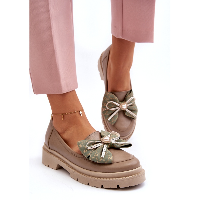 Mocassins en cuir féminin avec Laura Messi 2787 beige 3