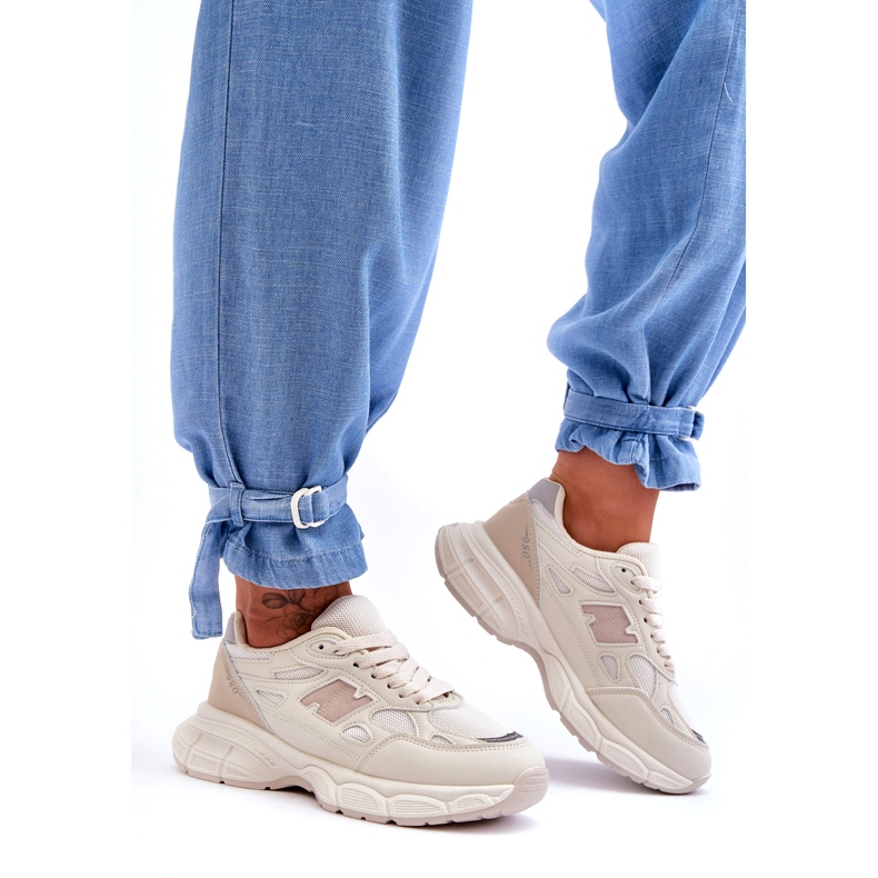 Chaussures de sport pour femmes avec maille beige 4 Chaussures de sport pour femmes avec maille beige 4