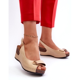 Sandales légères des femmes sur les chaussures de confort beige coin 2