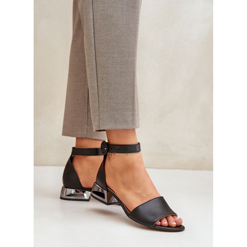 Sandales Cuir Sur Talon Argent Laura Messi 2143 Noir 1