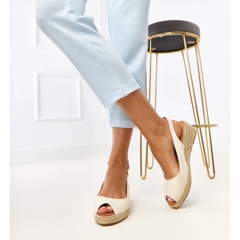 Sandales beige Espadrilles sur le coin Nevarez 6