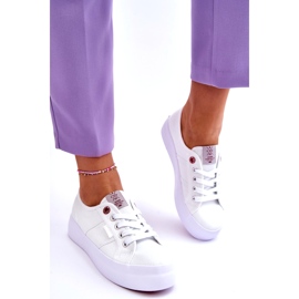 Sneakers pour femmes sur la plate-forme Cross Jeans LL2R4040 White blanche 4