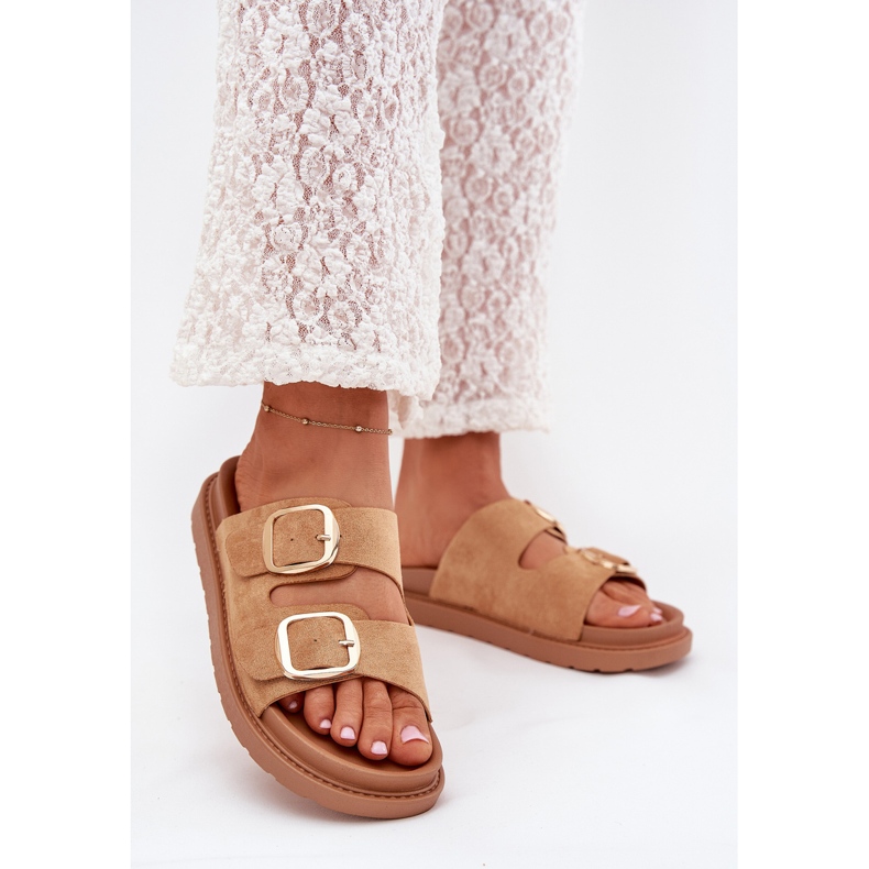 Boto Les tongs pour femmes sur la plate-forme avec des boucles de chameau Veren Gold brun 2