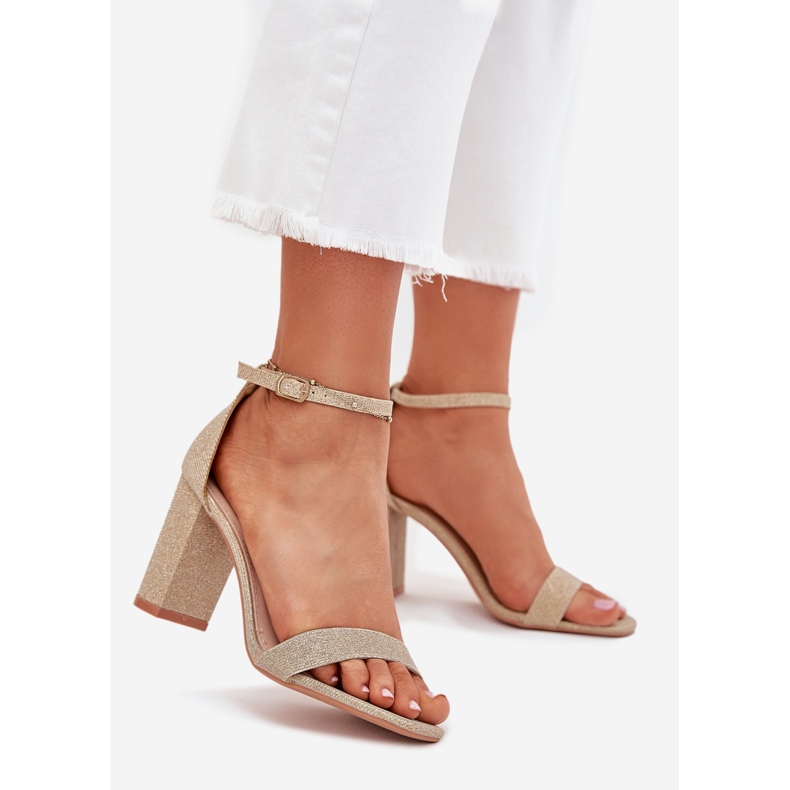 Boto Sandales féminines brillantes sur le Golden Kavina Post doré 1