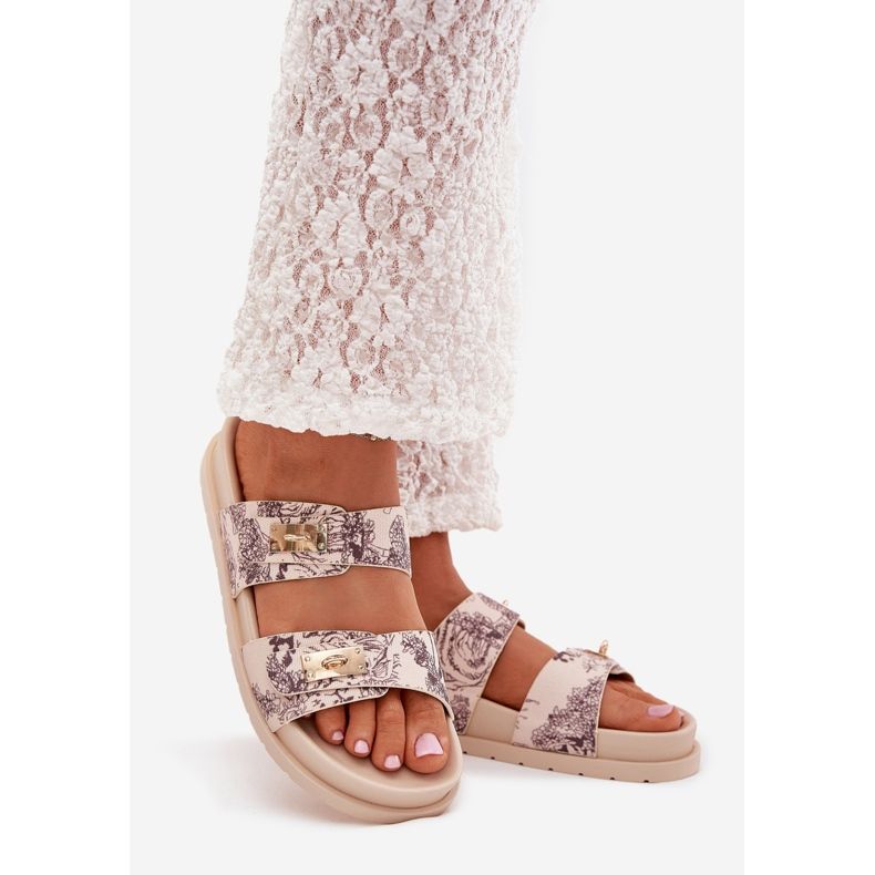 Boto Les tongs pour femmes à motifs sur la plate-forme Beige Sorina 1