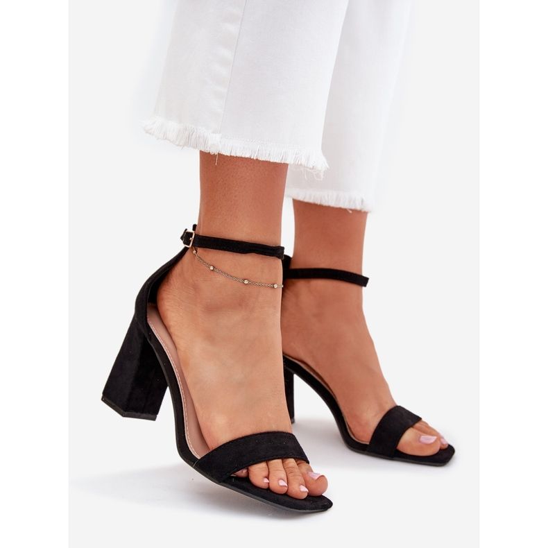 Boto Sandales féminines sur l'éco daim post Elirae le noir 1