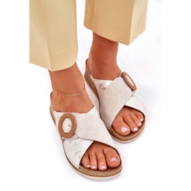 Cales féminines avec une pince de serrage décorative Inblu RV000012 beige 4 Cales féminines avec une pince de serrage décorative Inblu RV000012 beige 4