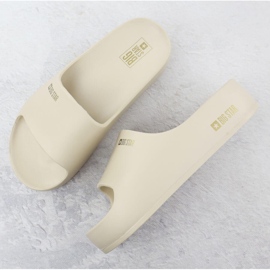 Les tongs féminins sur la plate-forme Polak Beige Big Star SS274722 2
