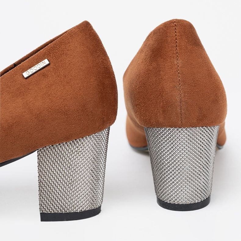 Goodin Pompes brunes avec un talon argenté décoratif 1