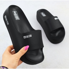 Slippers sur la plate-forme Big Star dans SS274721 INT2155A noir 1