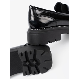 Goodin Mocassins vernies avec des goujons le noir 2