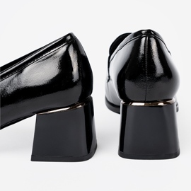 Goodin Chaussures verni avec décoration argentée noir 1