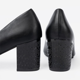 Goodin Pompes noires sur un poteau spectaculaire le noir 1