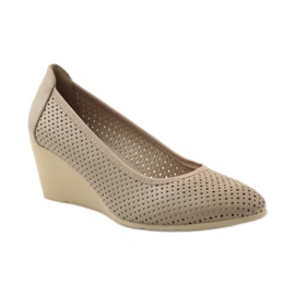 M.Daszyński Escarpins compensés femme Daszyński 113 beige 1