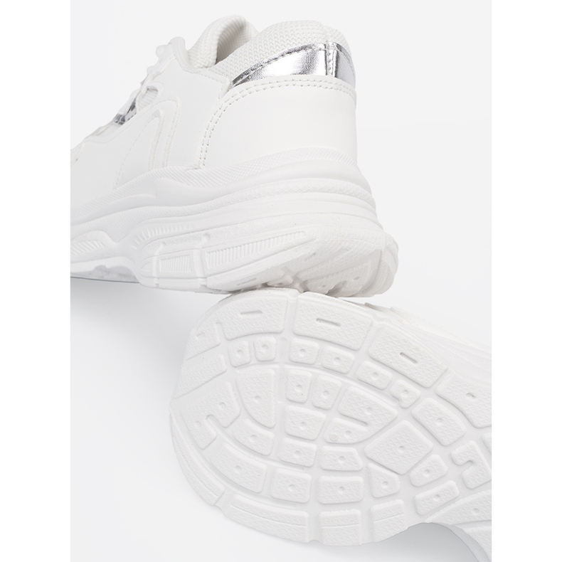 Shelvt Chaussures de sport blancs avec un accent décoratif 2