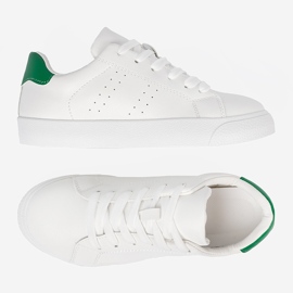 Shelvt Baskets blanches classiques avec un accent vert 3
