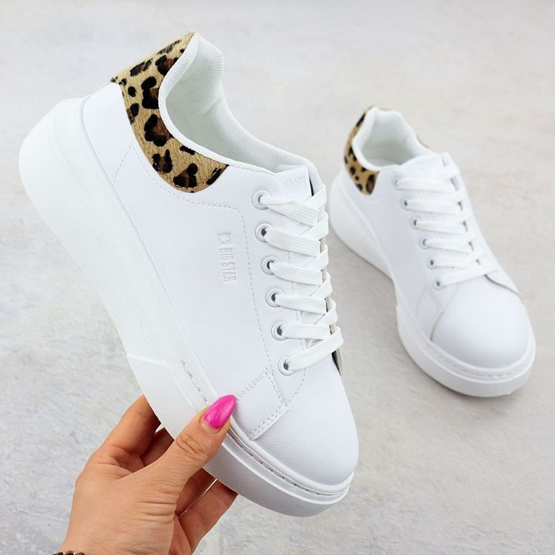 Chaussures de sport pour femmes sur la plate-forme White Big Star SS274247 blanche 1