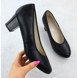 Pompes en cuir pour femmes sur un pilier bas noir Rieker 44650 1