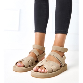 Sandales beige sombres fixées avec les cubes de Maimuna vert 1