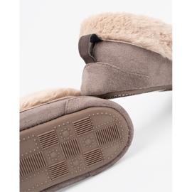 Shelvt Des pantoufles beige sombres avec un arc et un intérieur de type mocassin moelleux 1