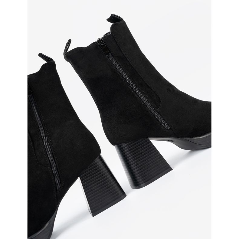 Shelvt Bottes élégantes sur le poteau avec des inserts flexibles le noir 2