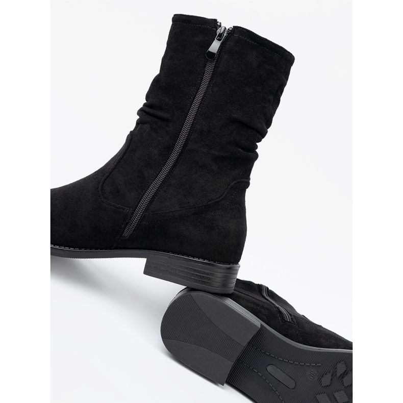 Shelvt Des bottes noires classiques avec une tige froissée 2
