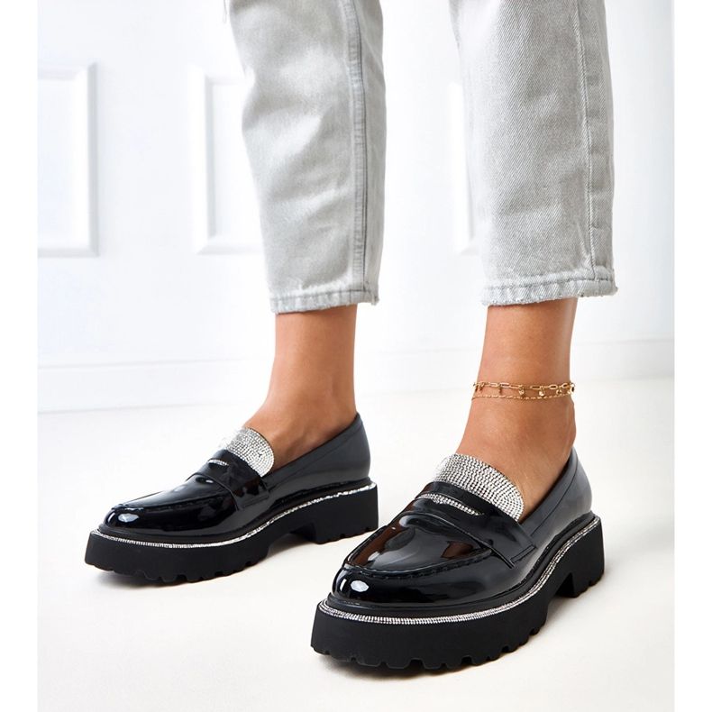 Mocassins vernies noirs décorés de zircons de lares le noir 1