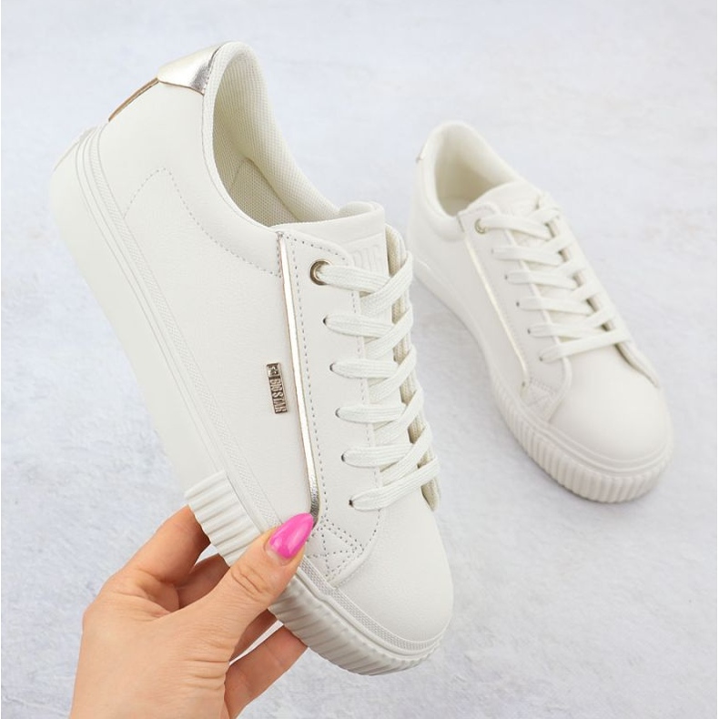 Big Star Eco -Peather Sneakers dans SS274027 INT2164B blanche 1