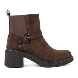 Shelvt Des bottes brunes élégantes sur un talon stable 2