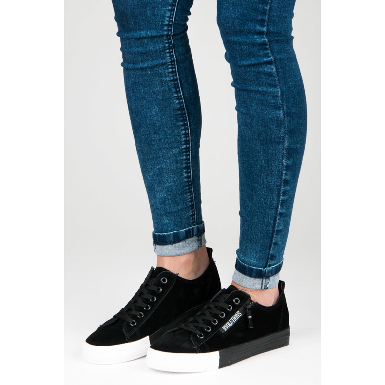 Baskets en daim sur la plateforme le noir 1