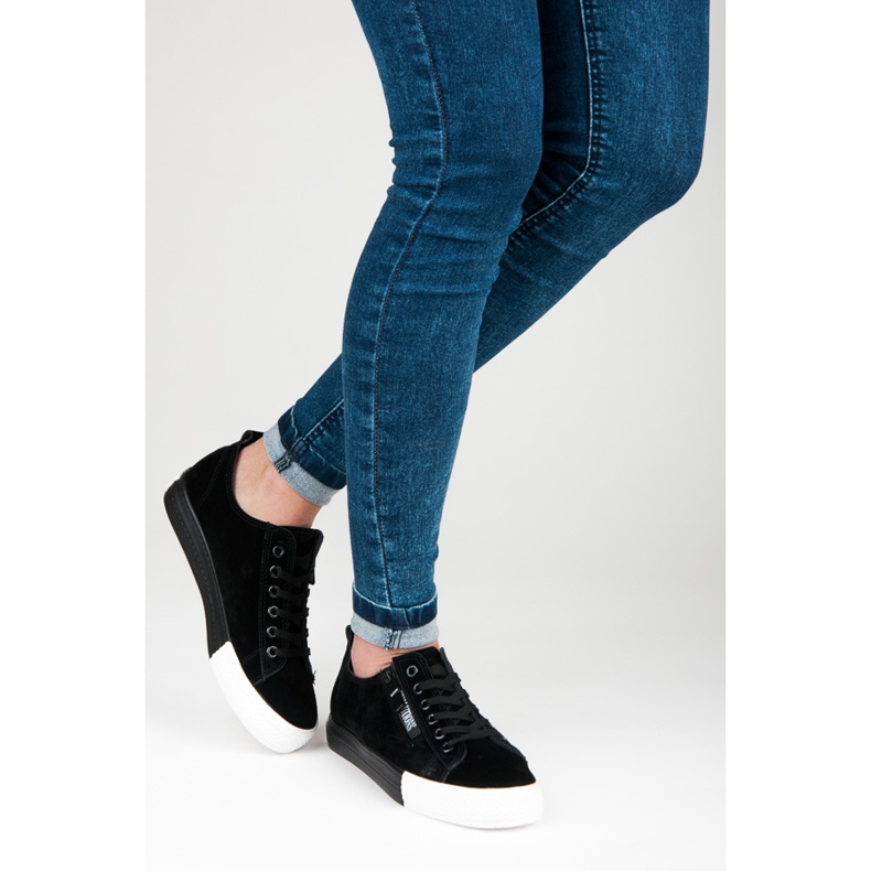 Baskets en daim sur la plateforme noir 2
