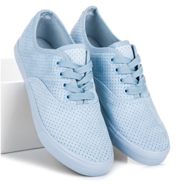 Baskets ajourées en suède bleu 1
