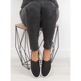 Slipons avec délicate broderie noire g1204a Noir le noir 1