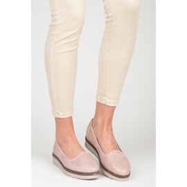 Vinceza Lordsy sur la plate-forme rose 2