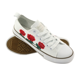 American Club Sneakers avec roses brodées American 17035 rouge blanc 3