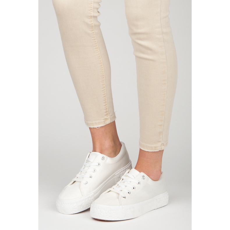 Kylie Baskets en satin sur la plate-forme blanc 2