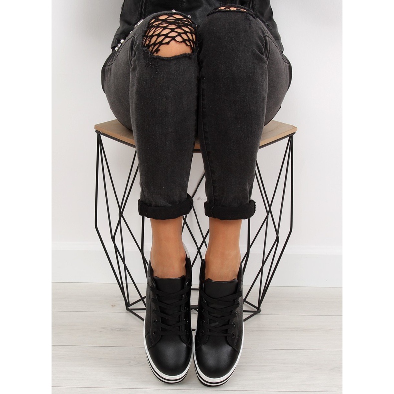 Baskets noires noires à semelle haute 2