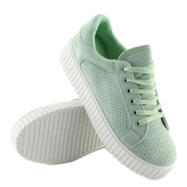 AX02 Baskets effrayantes vertes 1