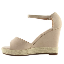 Sandales compensées beige espadrilles beiges 4