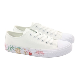 Baskets Mckey 139 baskets blanches 4