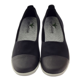 Chaussures glissantes Aloeloe très confortables le noir 4