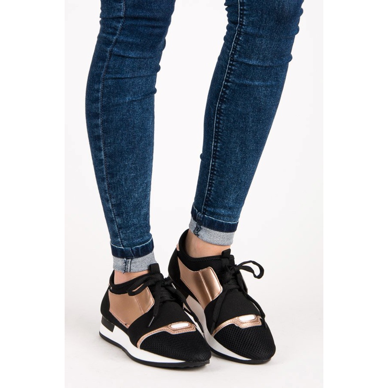 Chaussures de sport à enfiler le noir 1