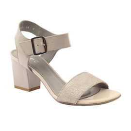 Sandales laquées sur le poteau Edeo 3184 beige 1