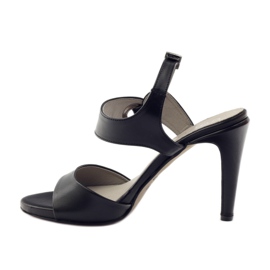 Sandales en cuir sur un talon Edeo 3208 le noir 2