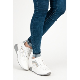 Kylie Baskets à la mode sur la plate-forme blanche 2